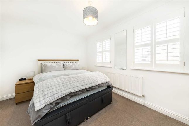Terraced house for sale in Kendall Road, London