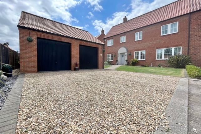 Thumbnail Semi-detached house for sale in Golf Course Lane, Waltham, Grimsby