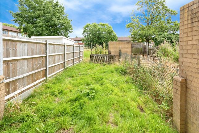 70, Penryn Avenue, Milton Keynes photo 4