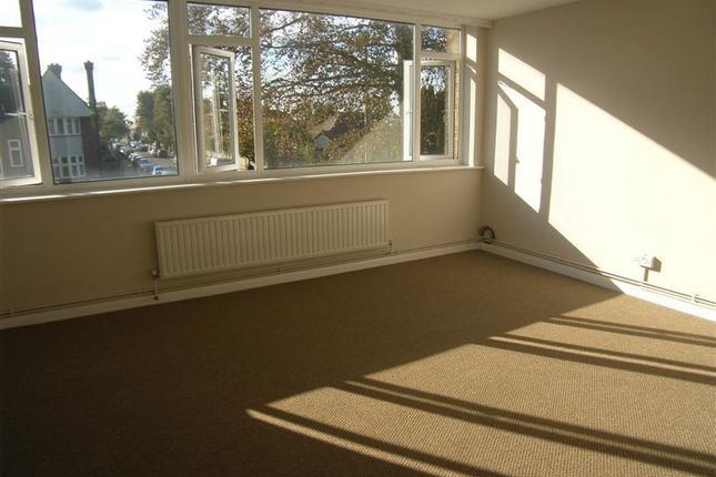 63a, Station Lane, Hornchurch photo 5