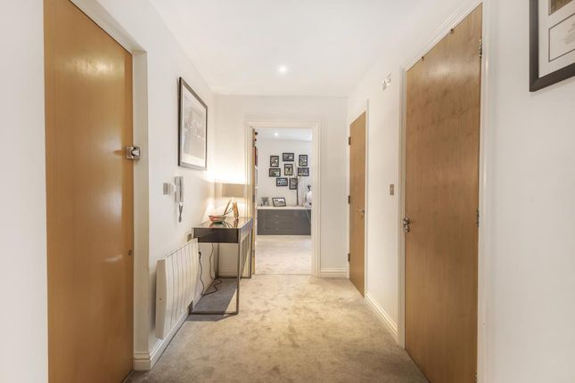 Flat for sale in Summertown, Oxfordshire