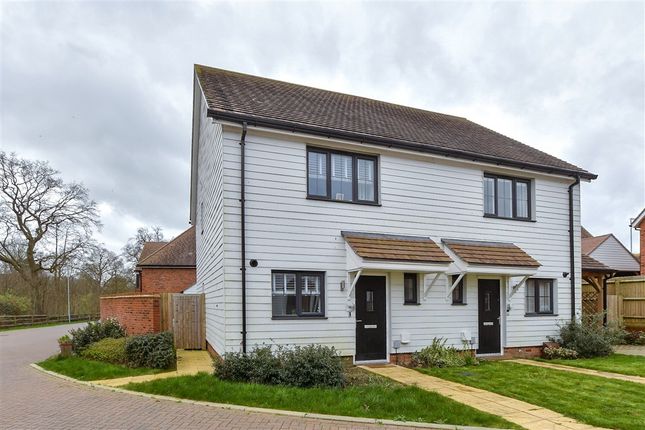 2-bed house on Tulip Drive, Ashford, £325,000