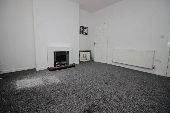 2, Tay Street, Burnley photo 2