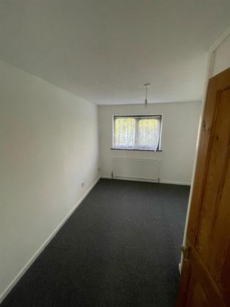 Bedroom 1.Jpeg