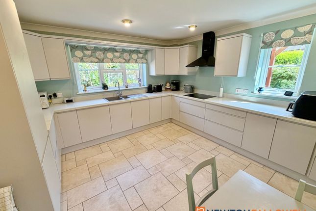 2 Trinity Close, Lincoln photo 2