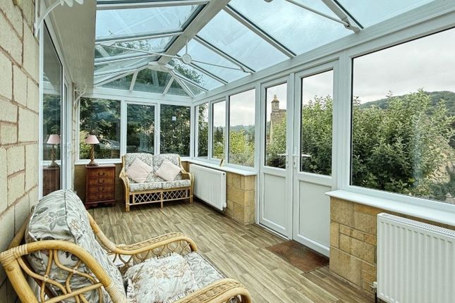 3, Lewiston Close, Stroud photo 4