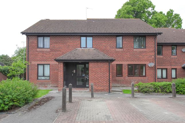 Studio flat on 49, Worcester Drive, Didcot, £1,000/mo