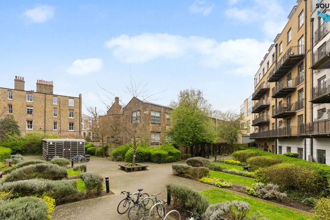 Flat 74 , 52 Holloway Road, N7 8BW photo 3