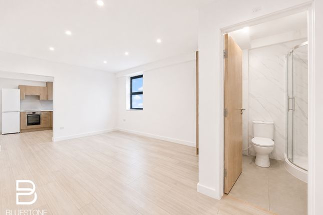 Studios, 6B, Woodcote Road, Wallington photo 5