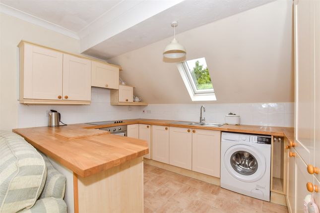 Lakeside Place, Chapel Road, Ashford photo 3