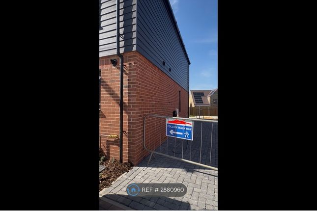 Celeste Way, Hemel Hempstead photo 5