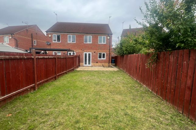 21, Hayton Grove, HULL photo 2