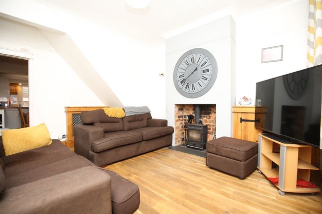 Terraced house for sale in Grove Road, Atherstone, Warwickshire