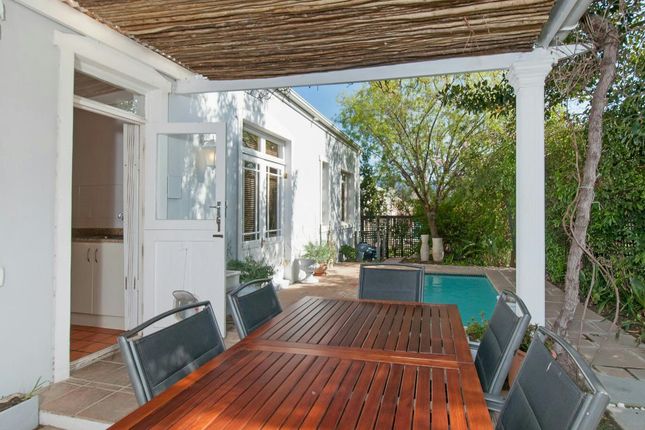 3 Bed Detached House For Sale In 3 Victoria Village Reservoir