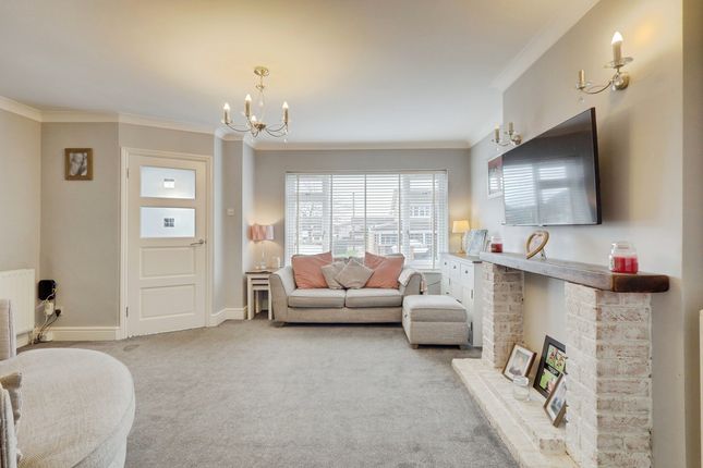 20, Leighton Road Benfleet, Benfleet photo 4