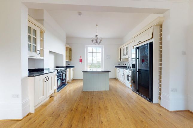 10, Parrock Road, Gravesend photo 4