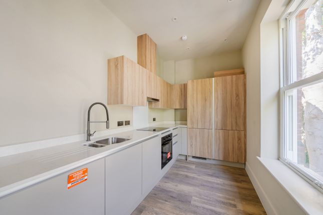 Victory Place- Apartment 3,, Albany Road, Hampshire photo 4
