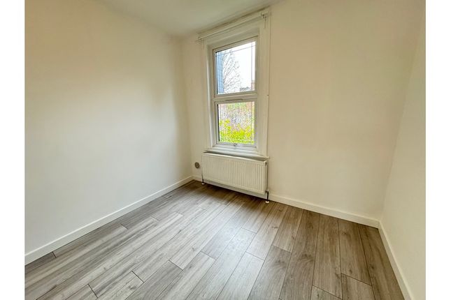 6, Larnach Road, Hammersmith photo 5