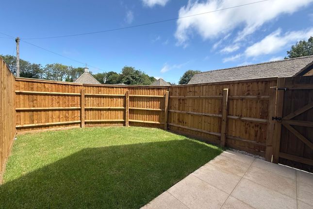21b Sandy Lane Court, Cheltenham photo 2