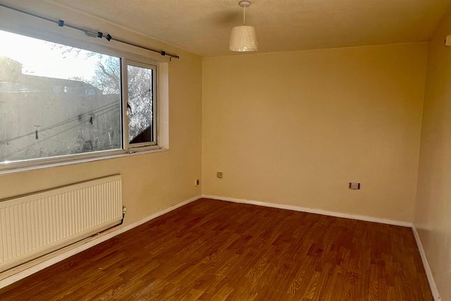 59, Pendleton, Peterborough photo 3