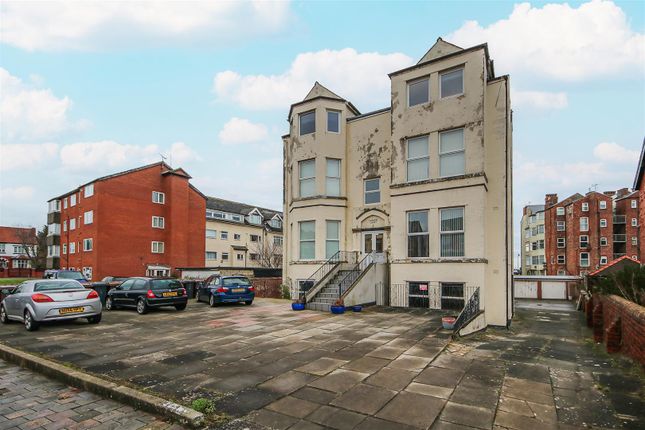 Flat for sale in Lathom Road, Southport