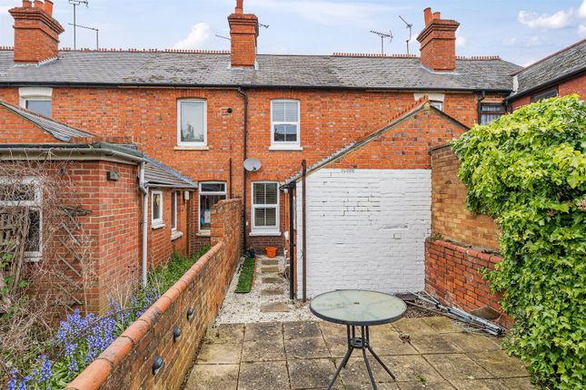 Terraced house to rent in Norton Road, Reading