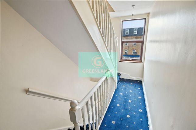 A 270, Bethnal Green Road, London photo 4