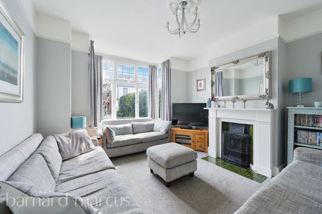 111, Hook Road, Epsom photo 3