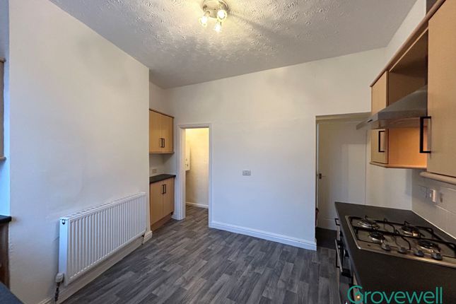 2 Vernon Road, Stockport photo 3