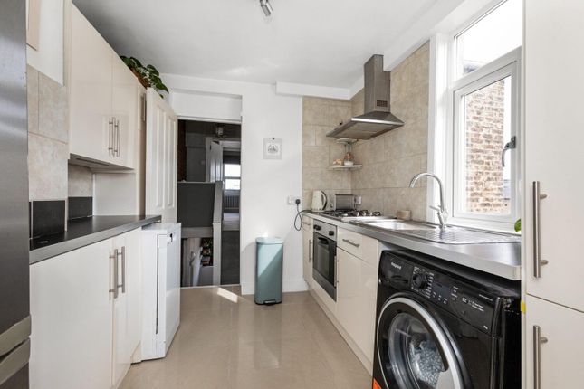 146b, Landcroft Road, London photo 4