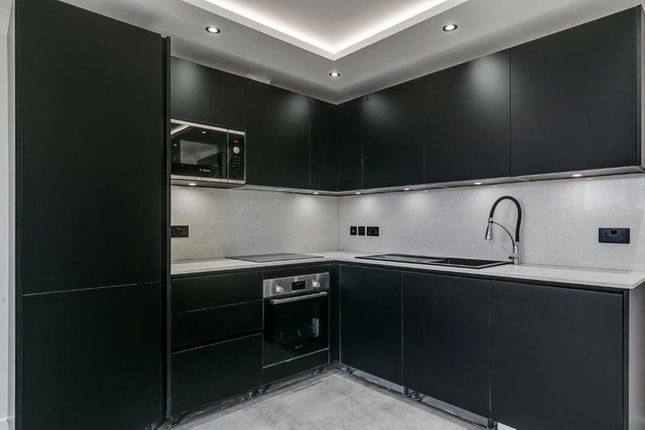 Flat 2-5 525, Holloway Road, London photo 2