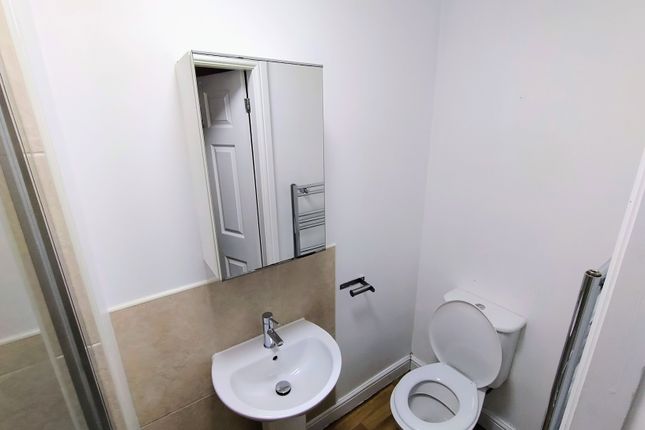 Room 1, 1b, School Street, Wolverhampton photo 5