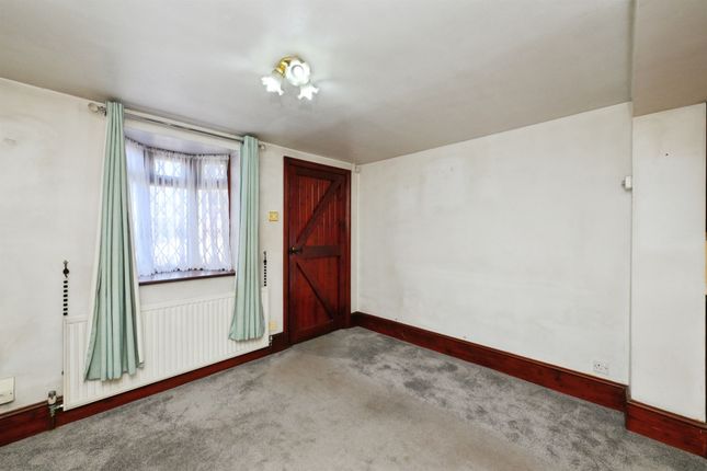 18, Ware Road, Hoddesdon photo 4