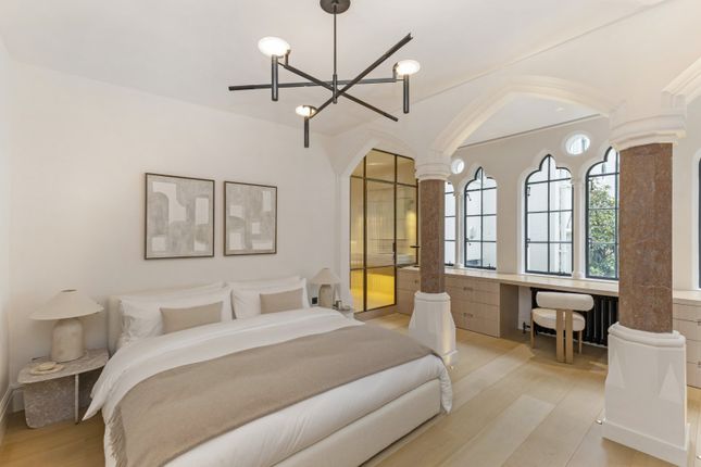 Flat 1, 27, Brompton Square, London photo 4