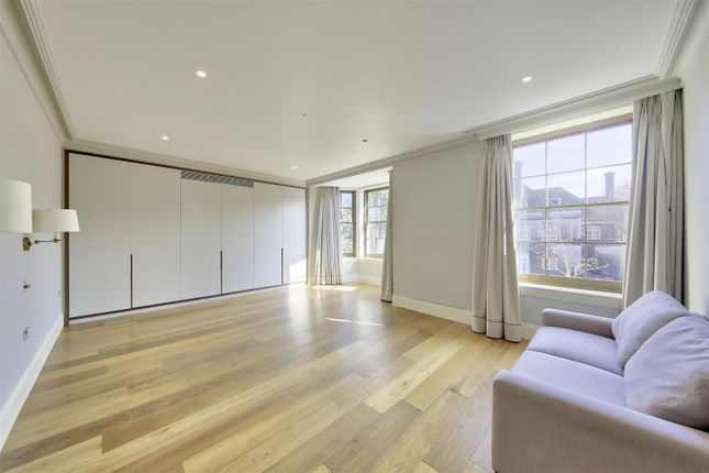 Detached house to rent in Marryat Road, London