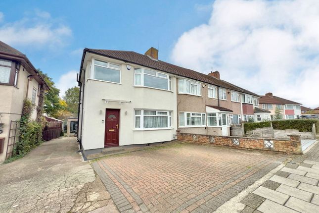3-bed terraced on 5, Stox Mead, Harrow, £587,500