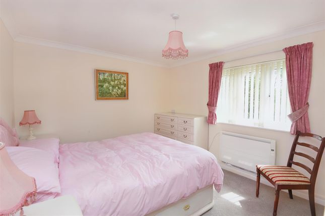 Flat for sale in King Edmund Court, Gillingham