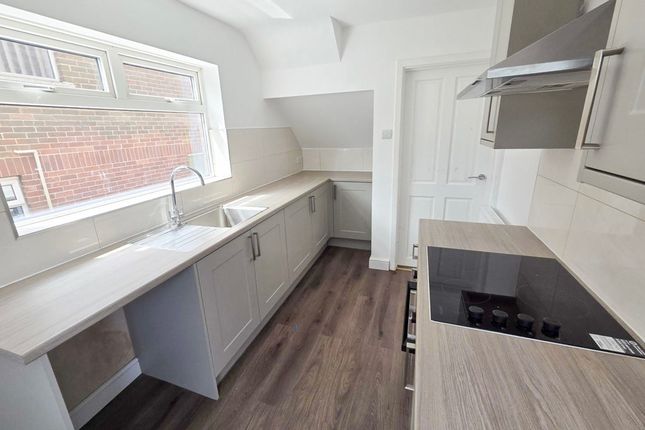 14, Brynheulog, Caerphilly photo 5