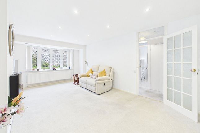 6, Seymour Close, North Somerset photo 3