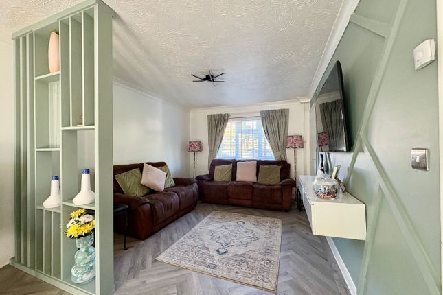 14, Crowhurst Lane, Bexhill-on-Sea photo 4