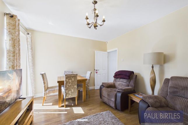 46, Conway Road, Trafford photo 4