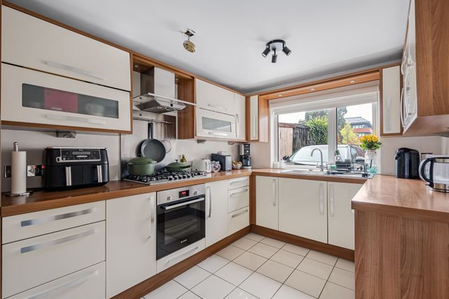 Rainsford Close, Stanmore photo 2