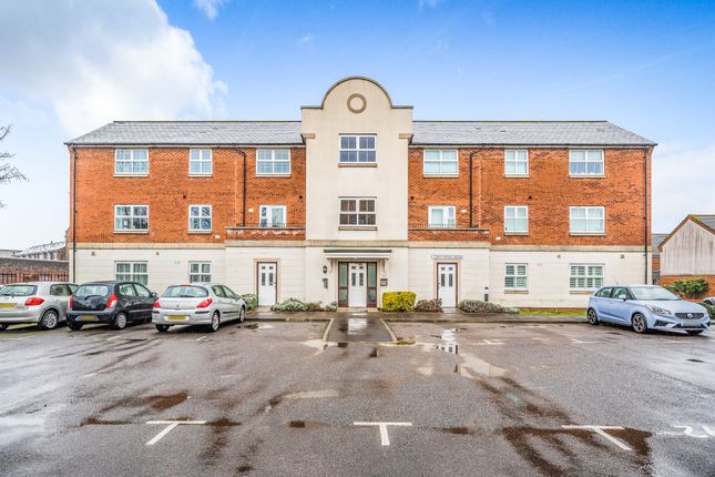 Thumbnail Flat for sale in Cotton Road, Portsmouth, Hampshire