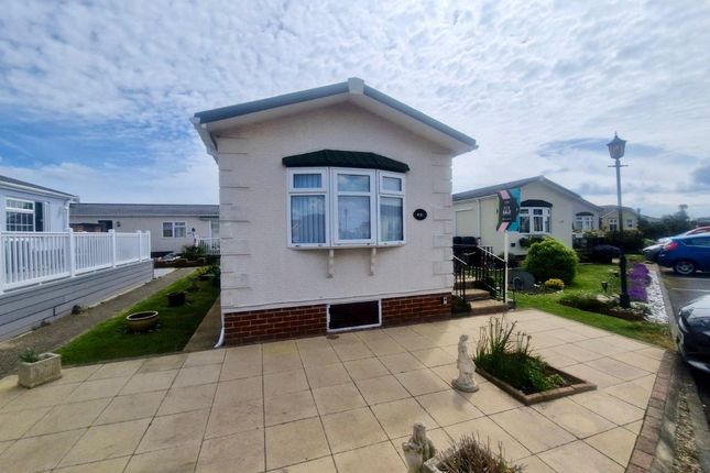 Mobile/park home for sale in Kings Park Homes Creek Road, Canvey Island