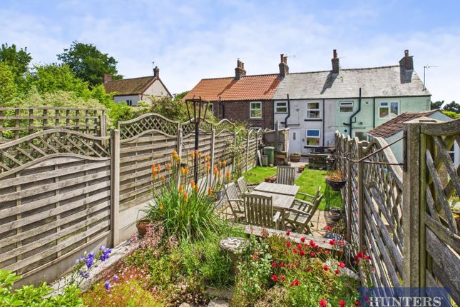 2, Holtby Terrace, Filey photo 3