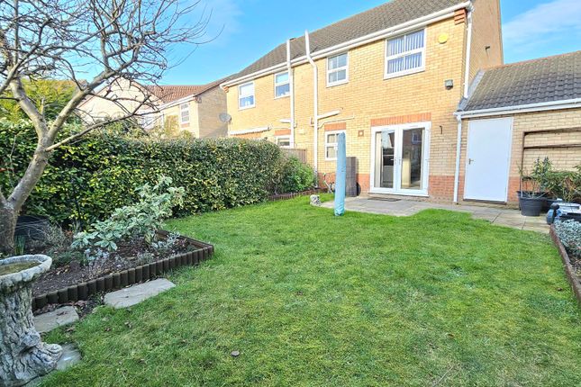 Russell Crescent, Sleaford NG34, 3 bedroom semi-detached house for sale ...
