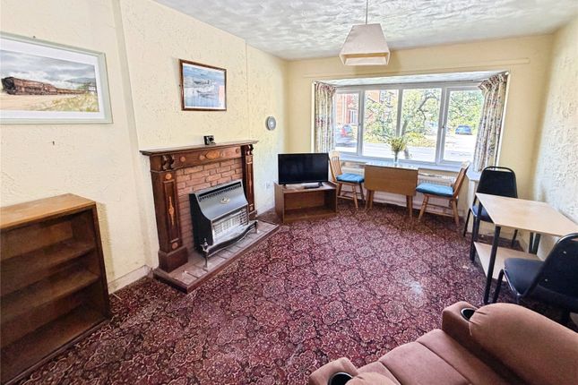 25, Sunningdale Close, South Yorkshire photo 2