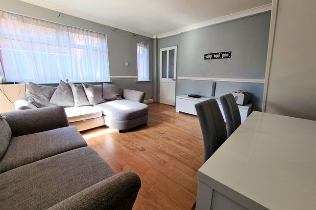 68, Waterloo Road, Southampton photo 3