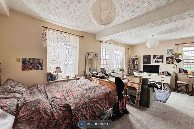 Kitcheners Court, Hill St, Trowbridge photo 5