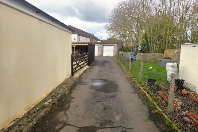 10 Garages at, Queens Road, Frome photo 5